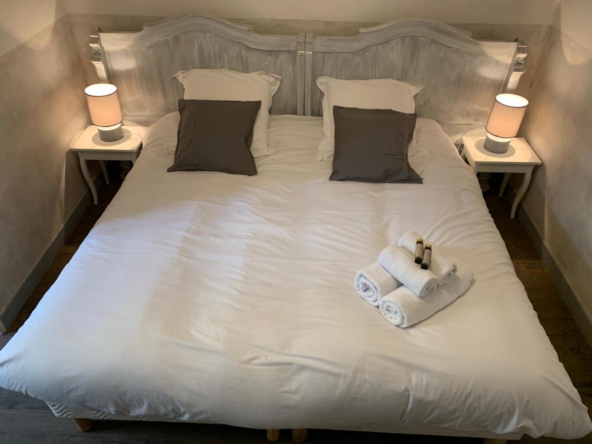 Au Fin Gourmet Hotel Льо Кроази Екстериор снимка