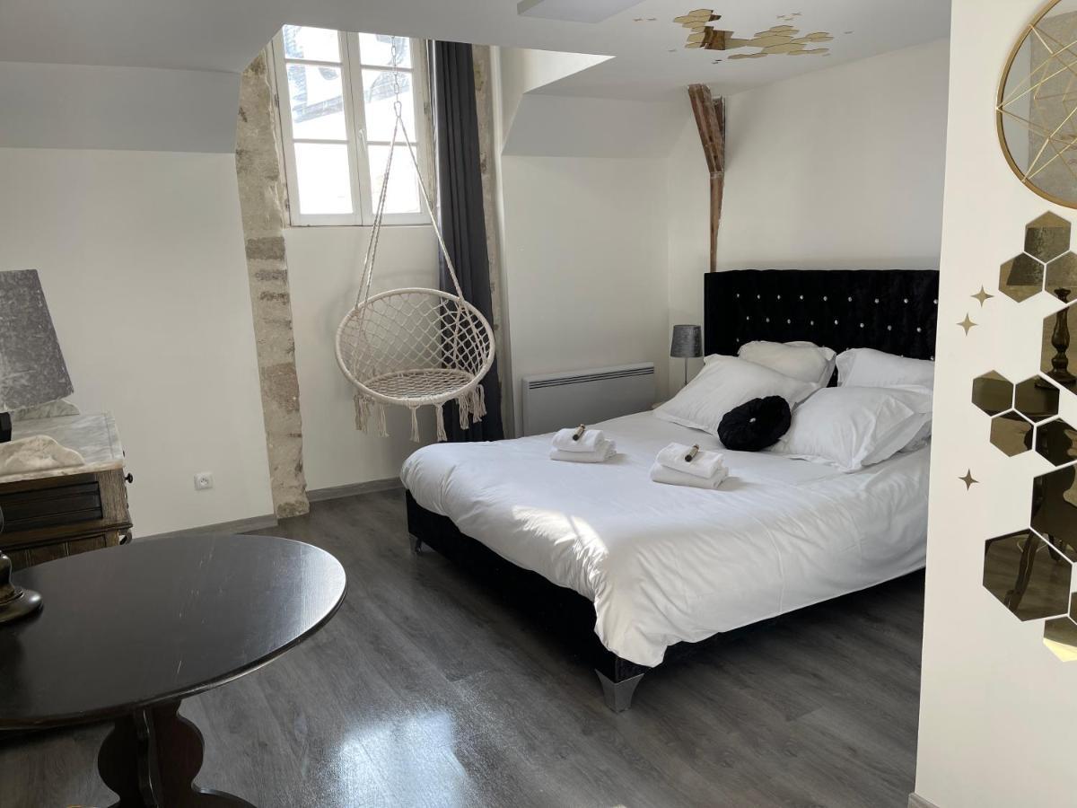 Au Fin Gourmet Hotel Льо Кроази Екстериор снимка